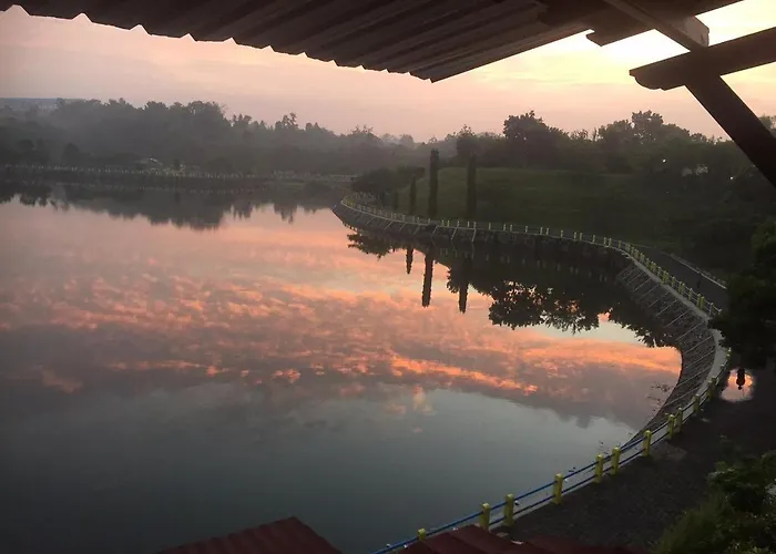Omah Kenangan At Seven Trumpets Resort